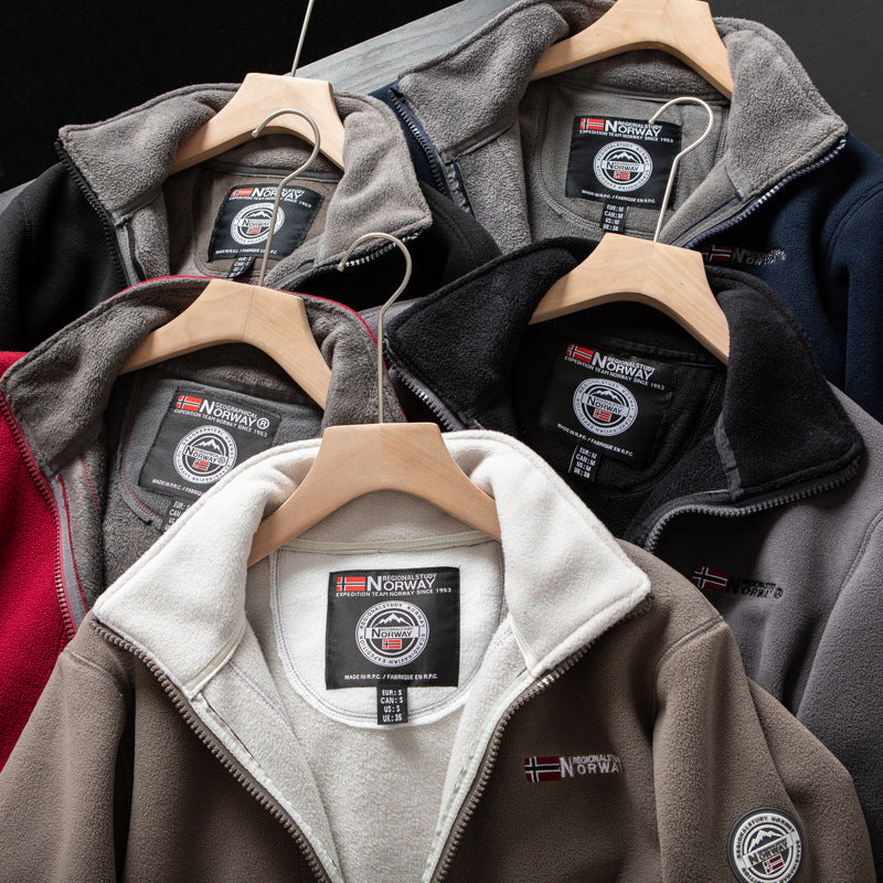 Briar herrejakke | Blød isolerende fleece | Vinterjakke med lynlås | Komfortabel og stilfuld | Perfekt til udendørs eventyr og hverdag | Alsidig og åndbar | Tidløst design | Varmer godt på kolde dage