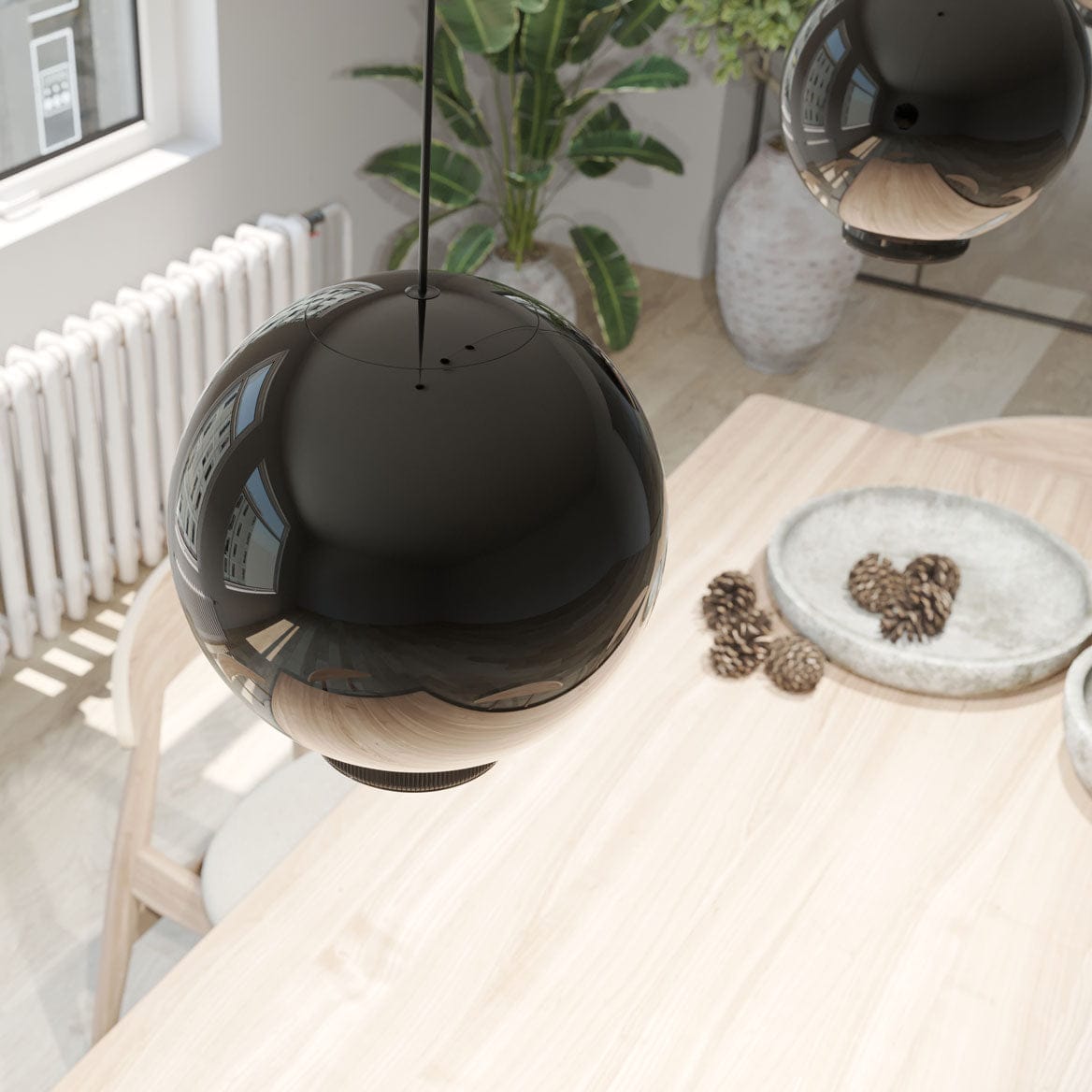 Moderne loftslampe | Kunstnerisk design | Subtil belysningsløsning | Stilfuldt ophæng | Passer til højt til loftet | Luksuriøs finish | Funktionel og