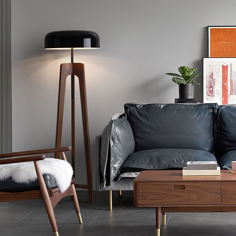 Moderne gulvlampe | Trædesign | Høj kvalitet | Stemningsfuld belysning | Ideel til stue, soveværelse eller arbejdsværelse | Klassisk og moderne