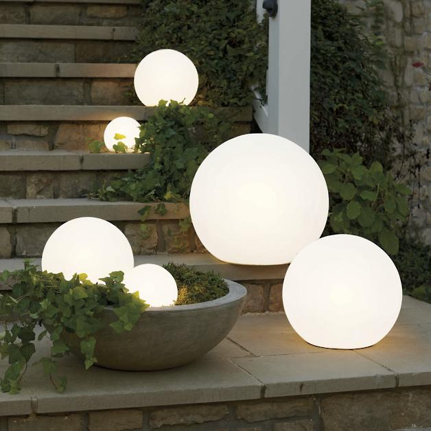Moderne LED-lys | Fjernbetjening | Multifarver | 25-50 cm diameter | USB-opladning | Transportabel og sikker | Ikke