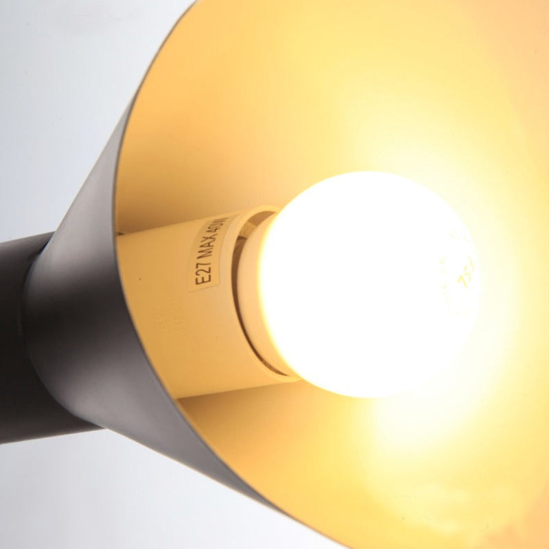 Brady Moderne LED Væglampe | Justerbar | Sort Finish | Ideel til Spisestue, Stue eller Soveværelse | Indendørs Belysning | Drejeligt Design