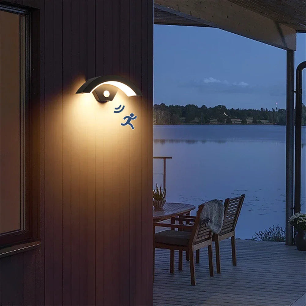 Udendørs Vægbelysning | Moderne Design | Vandtæt | Slank og Elegant | Holdbart Aluminium/Akryl | 18W LED | AC85-265V | Perfekt til Terrasse og
