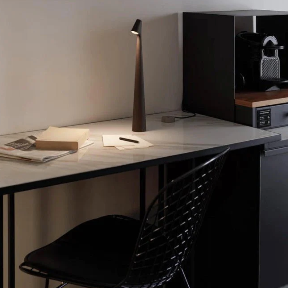 Håndlavet Luxe Belysning | Dæmpbar LED-lampe | Aluminium & Polycarbonat | 2700K | Høj CRI | 35/45 cm Høj | Batteridrevet | Moderne