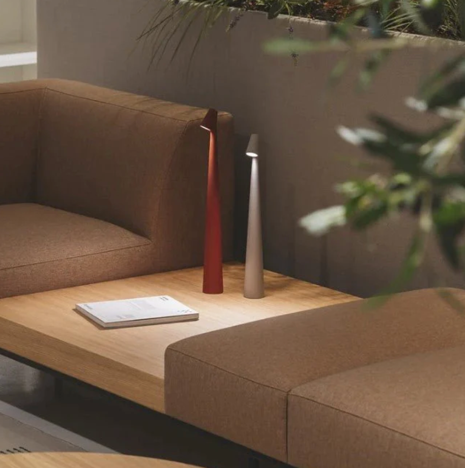 Håndlavet Luxe Belysning | Dæmpbar LED-lampe | Aluminium & Polycarbonat | 2700K | Høj CRI | 35/45 cm Høj | Batteridrevet | Moderne