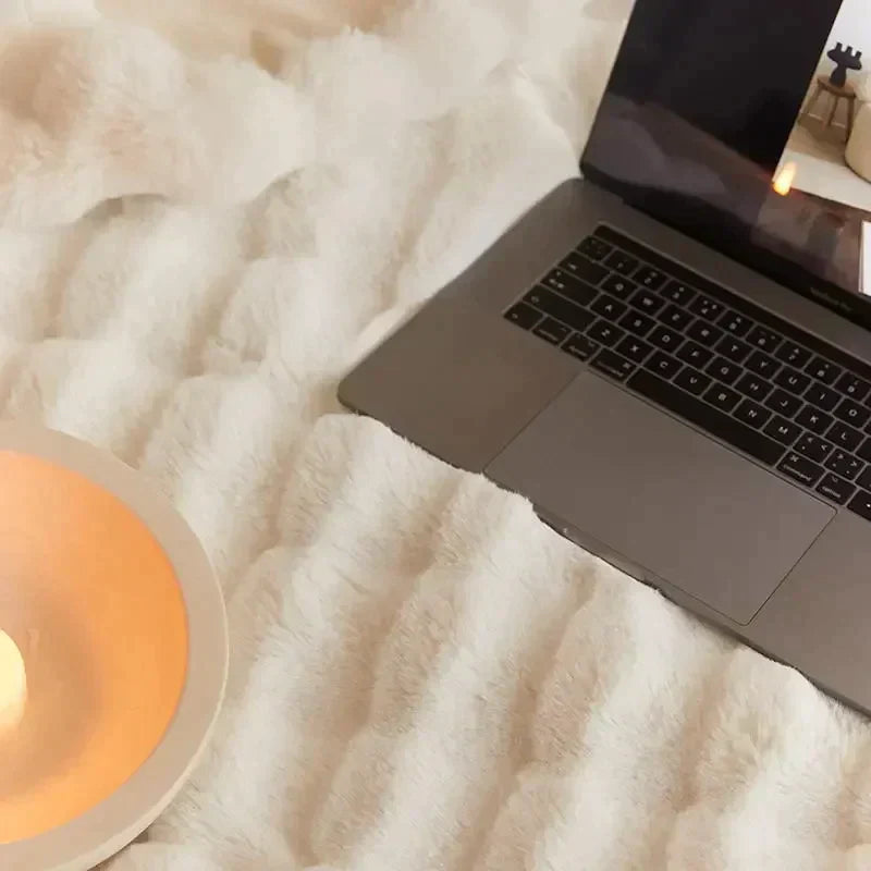 SnugWrap™ | Blødt plysuld tæppe | Elegant indretningstouch | Komfort og varme året
