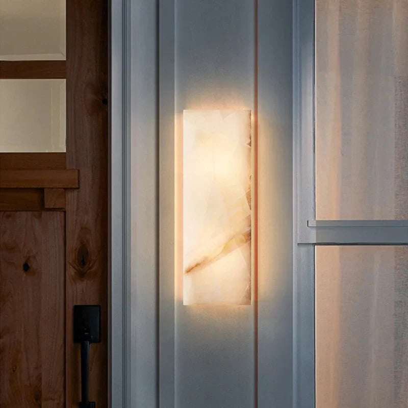 Luxus Udendørs Vægmonteret Marmor Lampe | Høj Kvalitets Spansk Marmor | Stilfuld Belysning til Have og Gangsti | Holdbar og Elegant Design | Velegnet