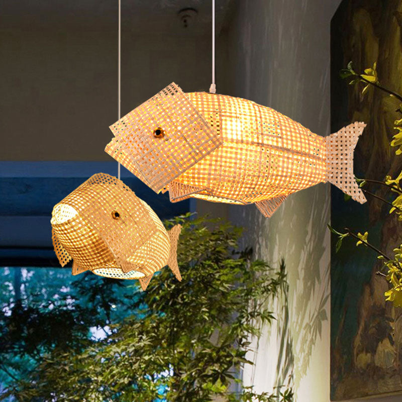 BambooFish | Asiatisk inspireret hængende lampe | Rattan og trædesign | Ø45 cm | Til spisestuer og restauranter | Naturfarvet | E26/E27 base