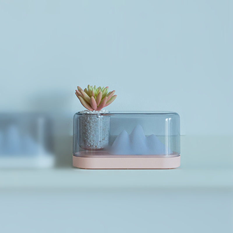 MountainLight | Genopladelig LED lampe | Bjergform med opbevaring | Stilfuld og funktionel | Natbord eller skrivebord | Grå/Hvid/Pink | Varm glød