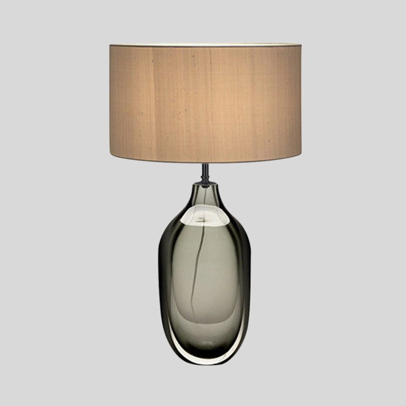 Krystalbordlampe | Moderne design | Khaki stofskærm | Luksuriøs krystalbase | Diffus belysning | LED-kompatibel | Perfekt til stue eller soveværelse