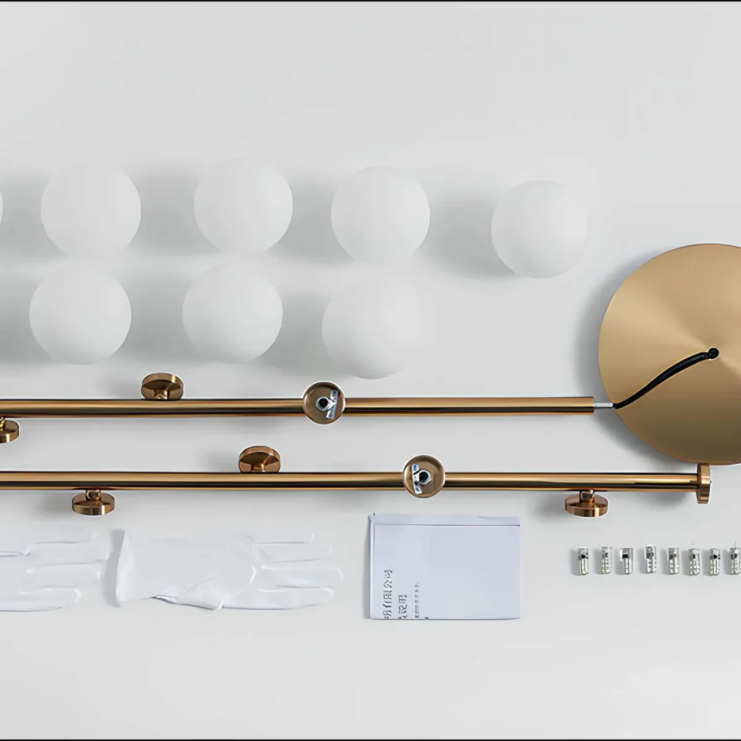 Elivaro | Moderne Gulvlampe m. LED Lys | Slankt Design i Guld/Sort | Glasdetaljer | Effektiv Belysning | Holdbar Konstruktion | Stilfuld Elegance til