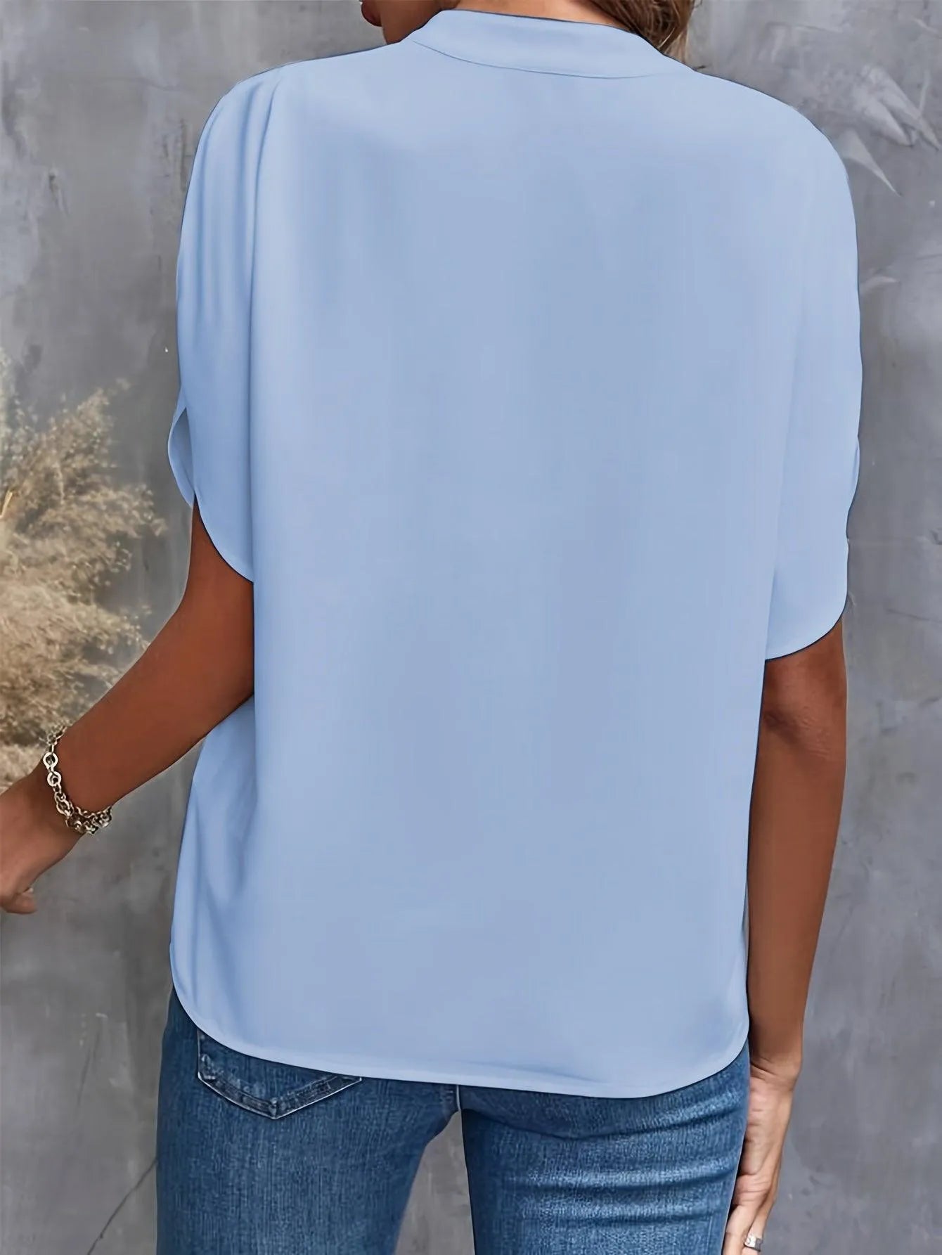 Sabrina - Elegant lys bluse til kvinder