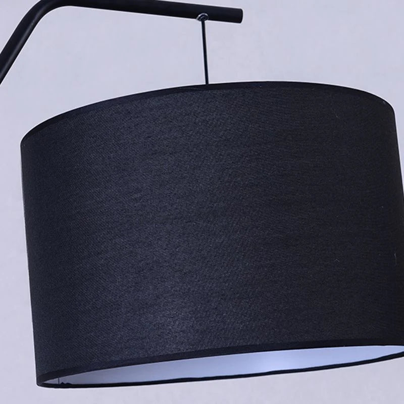 Lenivelle stilren gulvlampe | Moderne design | Robust base | Ideel til stue eller spisestue | Effektiv belysning | Holdbar konstruktion | Atmosfærisk