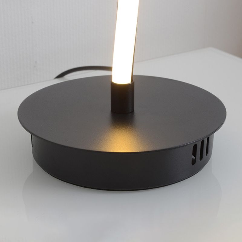 Lavianza | Moderne Gulvlampe | Minimalistisk Design | Slank Form | Høj Kvalitet | Perfekt til Stue og Soveværelse | Elegant Belysning | Holdbar