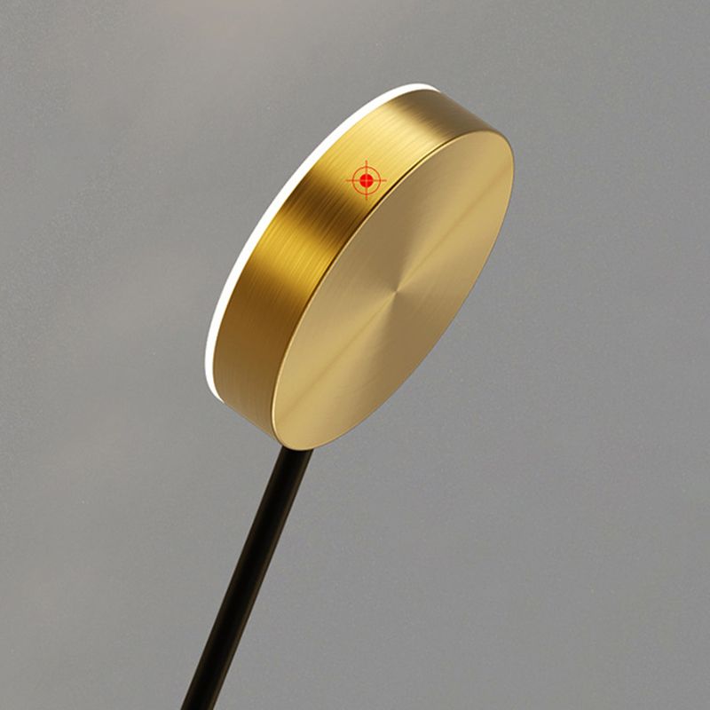 Felarno | Moderne Designer Gulvlampe | Minimalistisk Bueformet Design | Stilfuld Dekor | Høj Kvalitet Materiale | Effektiv Belysning | Elegant og