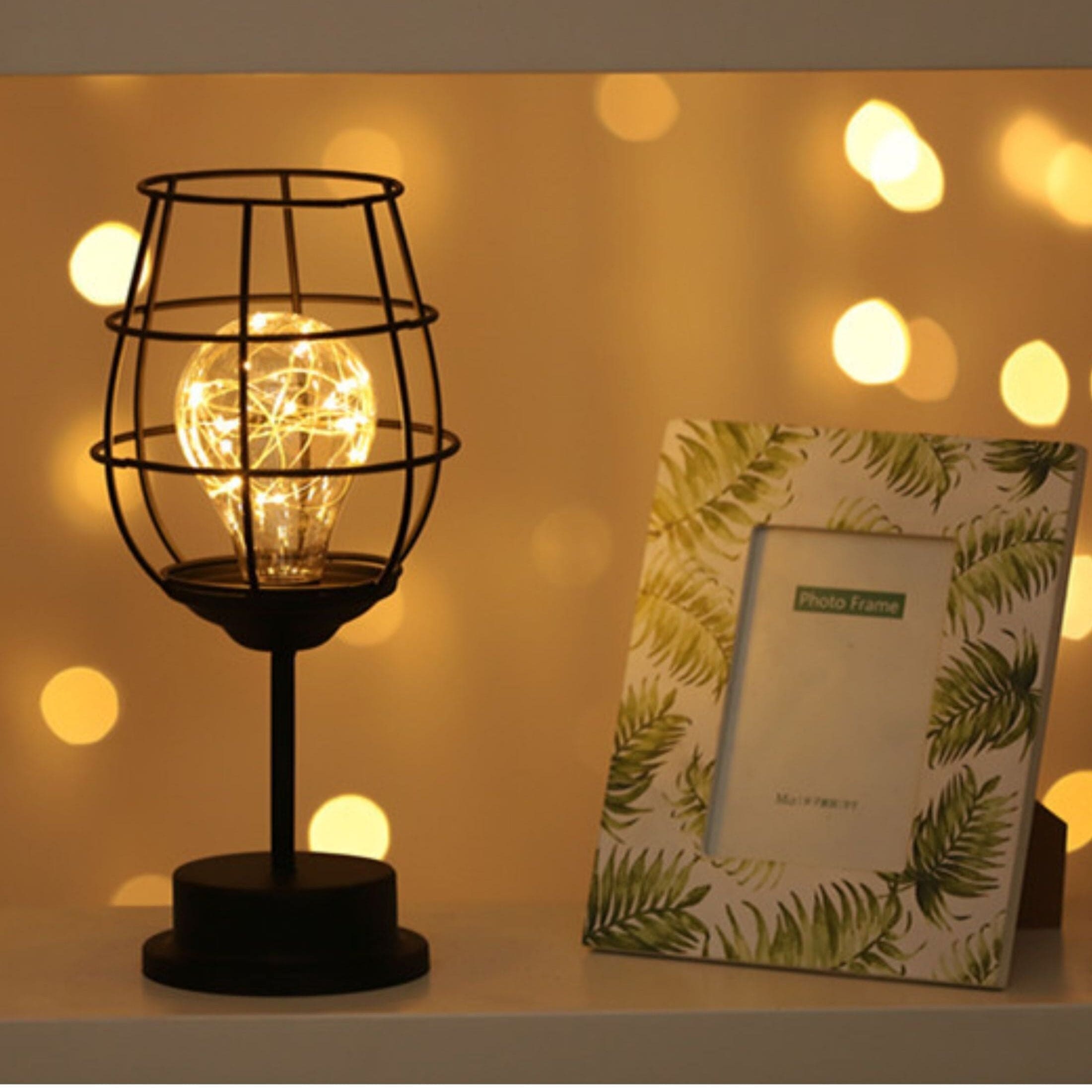 LuxeLume | Elegant Eva Luxe NoirLume | Sort Bordlampe | Moderne Design | 45 cm Høj | E27 Max 60W | Kabellængde 150 cm | Tænd/Sluk-knap | Metal og